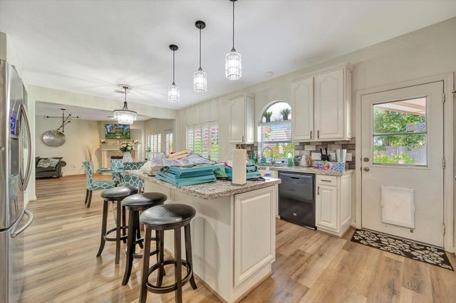 3602 Garrettsville Drive, Pearland, TX 77584