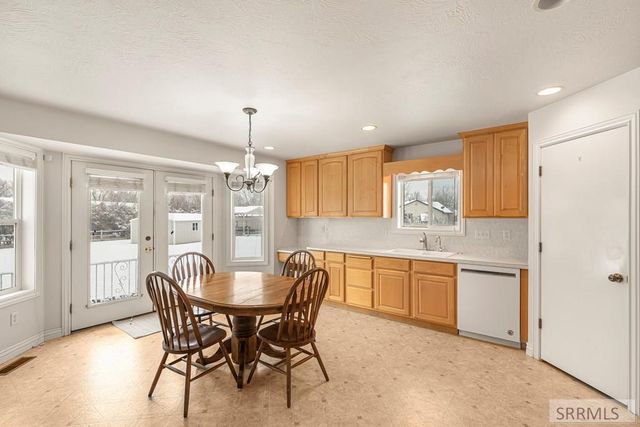 4388 E Aschli Lane, Idaho Falls, ID 83406