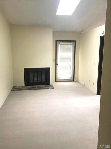 122 ASHLEY Drive, Fairview Heights, IL 62208