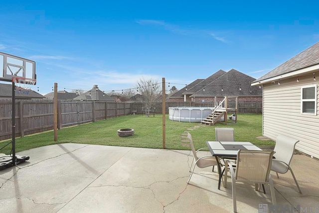 41131 Lakeway Cove Ave, Gonzales, LA 70737