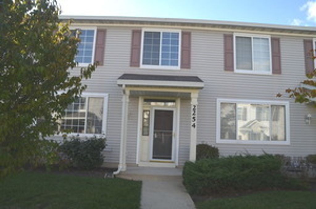 2254 Reflections Drive, Aurora, IL 60502