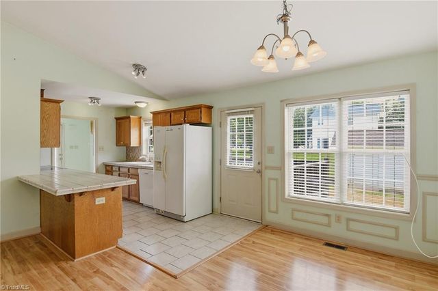 108 Mccleskey Drive, Yadkinville, NC 27055