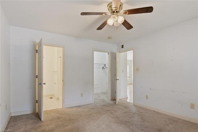 108 Mccleskey Drive, Yadkinville, NC 27055