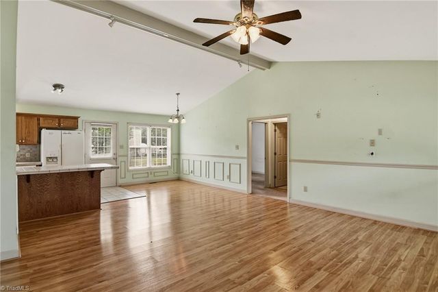 108 Mccleskey Drive, Yadkinville, NC 27055