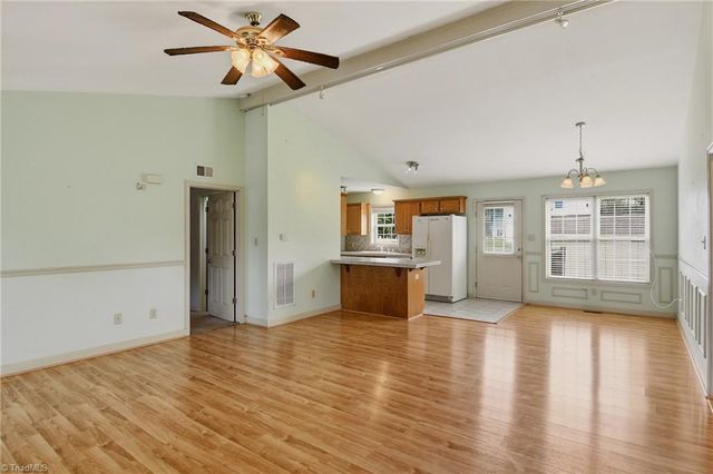 108 Mccleskey Drive, Yadkinville, NC 27055
