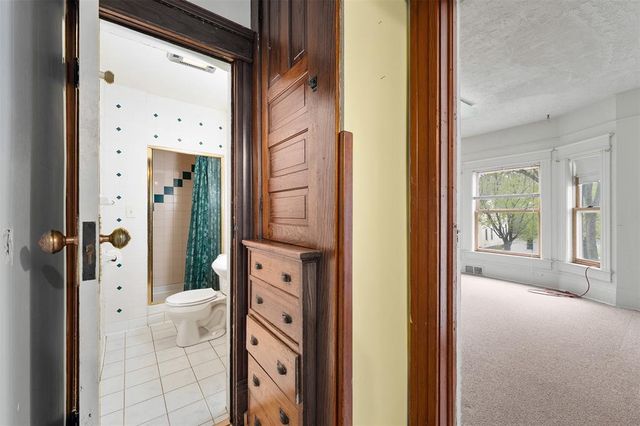 1558 E Madison Street, Eau Claire, WI 54703