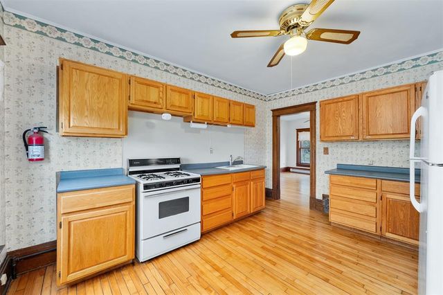 1558 E Madison Street, Eau Claire, WI 54703