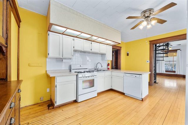 1558 E Madison Street, Eau Claire, WI 54703