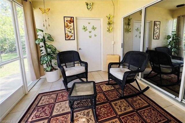7719 Jewel LN 103, Naples, FL 34109