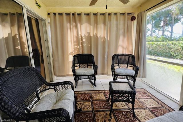 7719 Jewel LN 103, Naples, FL 34109
