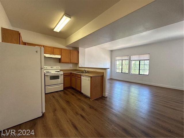 2010 Rancho Lake Drive 204, Las Vegas, NV 89108