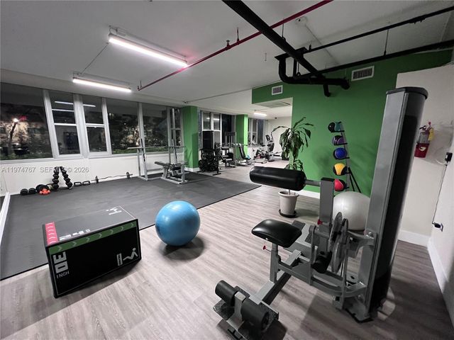 7545 E Treasure Dr 9I, North Bay Village, FL 33141