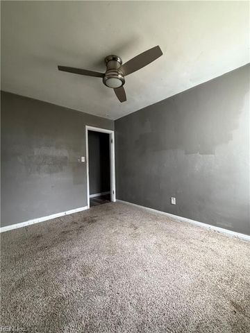 3328 Candlewood DR, Hampton, VA 23666