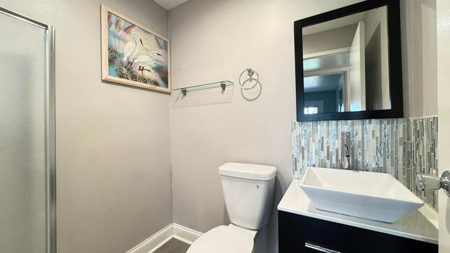 220 Seville J, Delray Beach, FL 33446