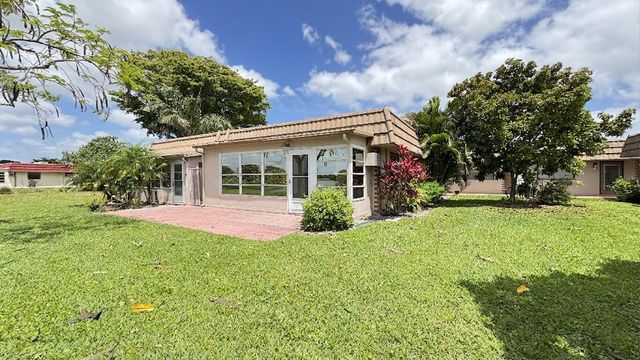 220 Seville J, Delray Beach, FL 33446