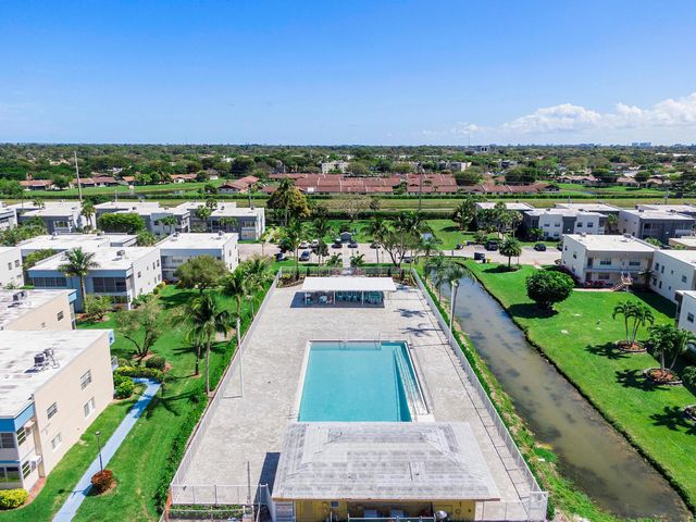 220 Seville J, Delray Beach, FL 33446