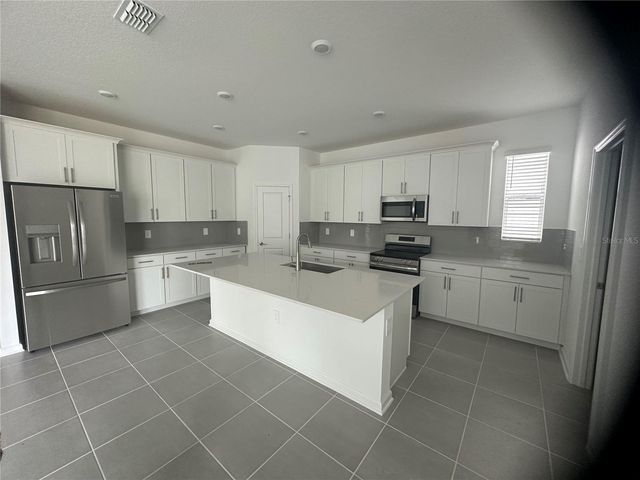 5633 FIONA LANE, St Cloud, FL 34771
