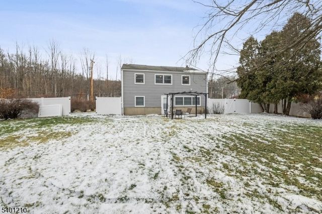 827 Limecrest Rd, Andover Twp., NJ 07860