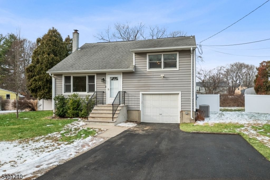 827 Limecrest Rd, Andover Twp., NJ 07860