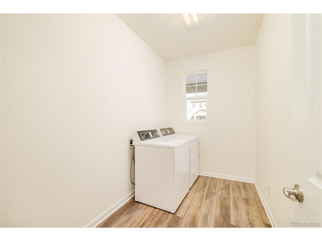 98 Simmental Loop, Castle Rock, CO 80104