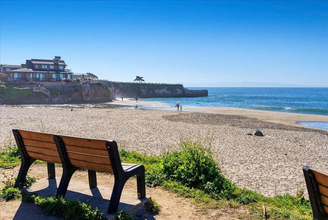 410 13th Avenue, Santa Cruz, CA 95062