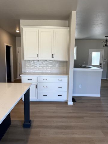 1433 DIVINITY DRIVE, De Pere, WI 54115