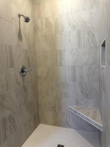 1433 DIVINITY DRIVE, De Pere, WI 54115