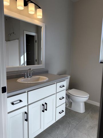 1433 DIVINITY DRIVE, De Pere, WI 54115