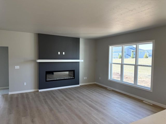 1433 DIVINITY DRIVE, De Pere, WI 54115