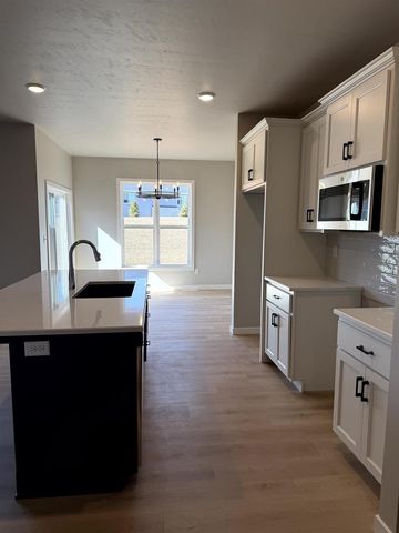 1433 DIVINITY DRIVE, De Pere, WI 54115