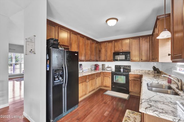 123 Twin Eagles Pkwy, Mt Washington, KY 40047