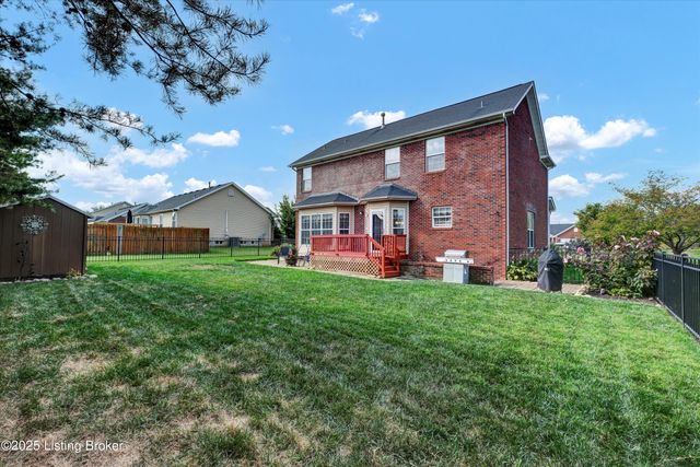 123 Twin Eagles Pkwy, Mt Washington, KY 40047