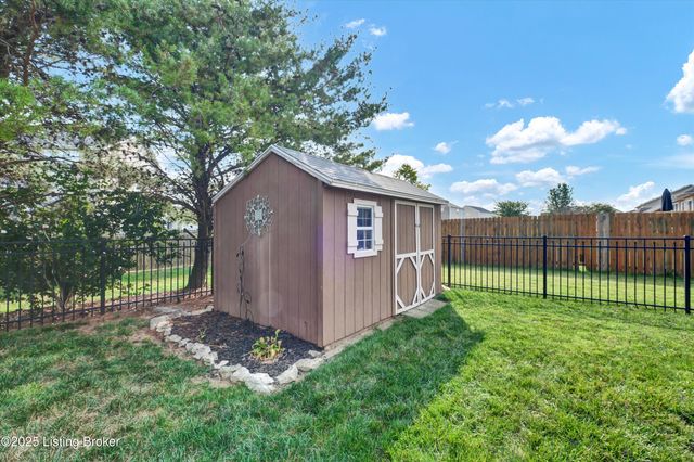 123 Twin Eagles Pkwy, Mt Washington, KY 40047