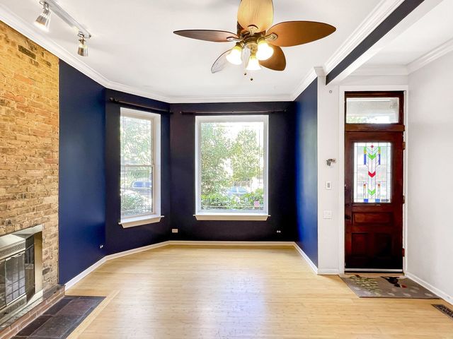 2649 W Evergreen Avenue 1, Chicago, IL 60622