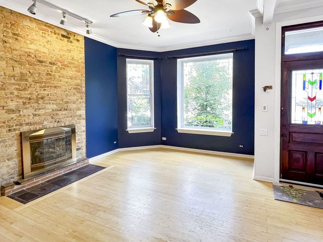 2649 W Evergreen Avenue 1, Chicago, IL 60622