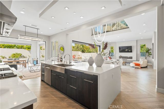 55 Hartman, Irvine, CA 92618