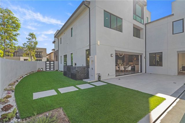 55 Hartman, Irvine, CA 92618