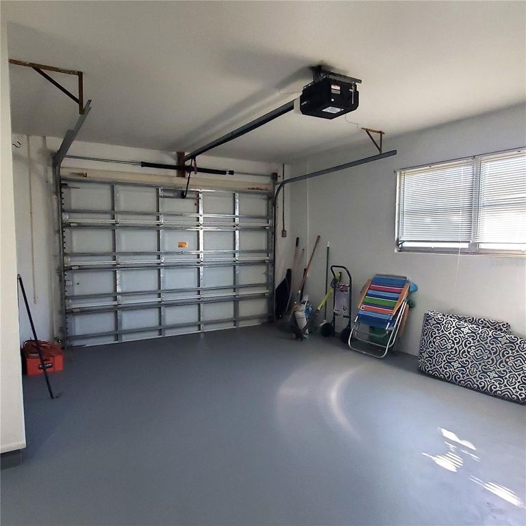 Image 37 of property listing at 531 S NEPONSIT DRIVE, Venice, FL 34293