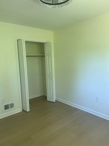 4514 SIMMONS LN, Temple Hills, MD 20748