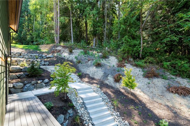 6828 Olive Avenue, Stanwood, WA 98292