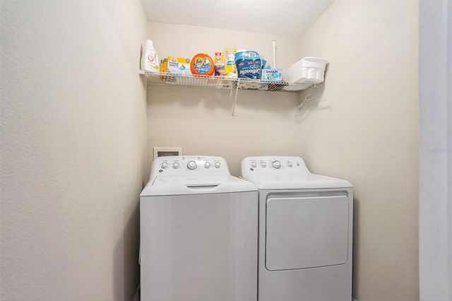 4022 WILD SENNA BOULEVARD, Tampa, FL 33619