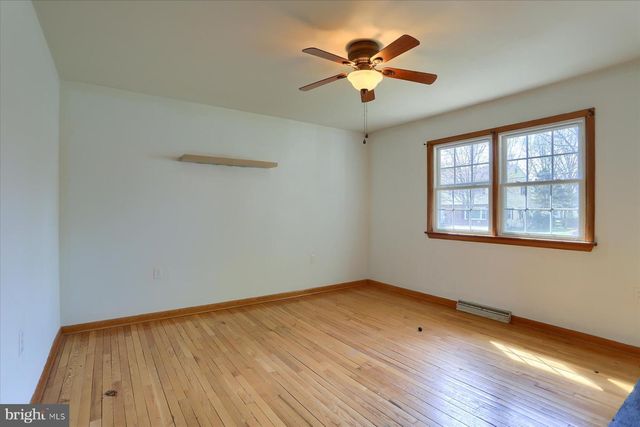 230 EWELL AVE, Gettysburg, PA 17325