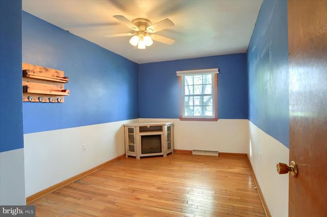 230 EWELL AVE, Gettysburg, PA 17325