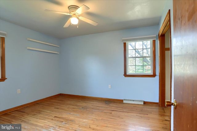 230 EWELL AVE, Gettysburg, PA 17325