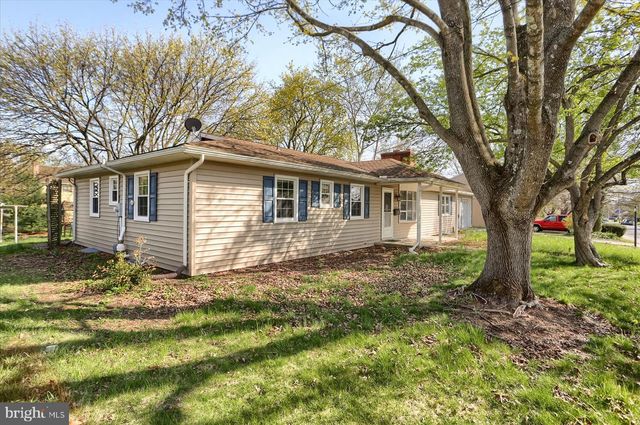 230 EWELL AVE, Gettysburg, PA 17325