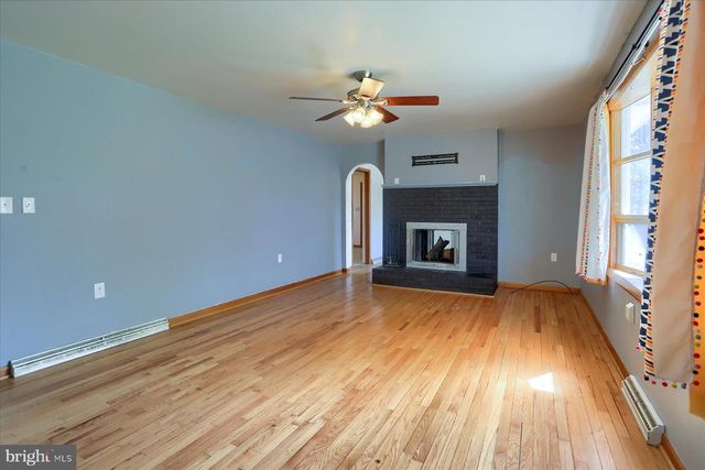 230 EWELL AVE, Gettysburg, PA 17325