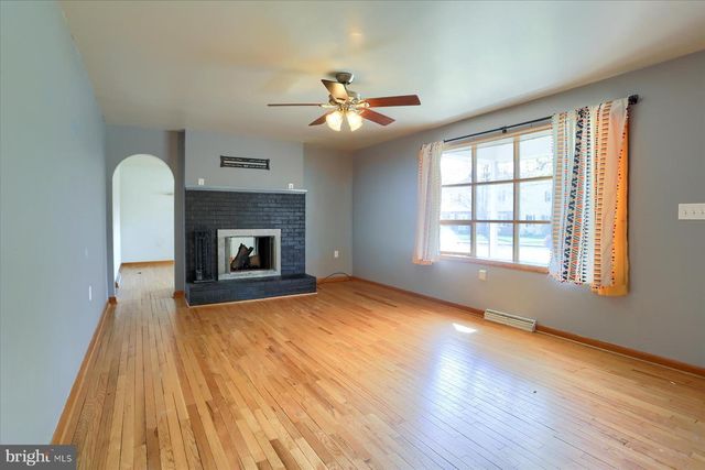 230 EWELL AVE, Gettysburg, PA 17325