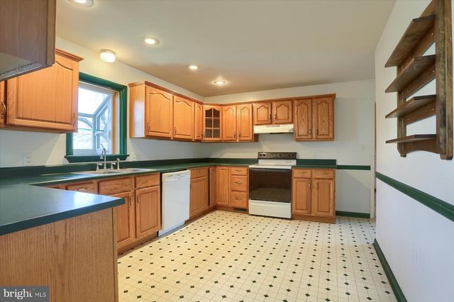 230 EWELL AVE, Gettysburg, PA 17325