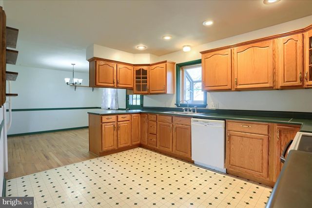 230 EWELL AVE, Gettysburg, PA 17325