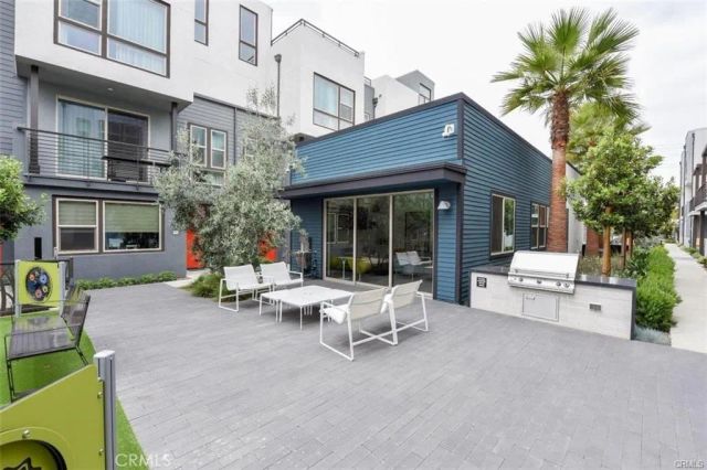 331 Placemark, Irvine, CA 92614